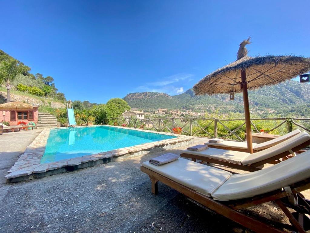 Fabulous Rustic Set On Mountain With Unique Views Villa Valldemossa (Mallorca)